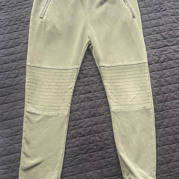 Bundle H&M boy 6-7 year old biker joggers - Picture 3 of 6